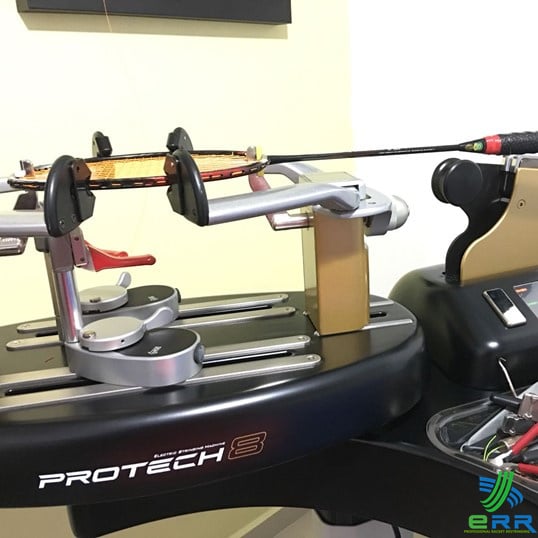 ERR 羽毛球穿线专业穿线新 Yonex 机器测试 2016 测试新升级的 Yonex 穿线机来做 球拍穿线服务